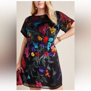Maeve Anthropologie Alisa Burnout Colorful Floral Velvet & Silk Tee Size 4